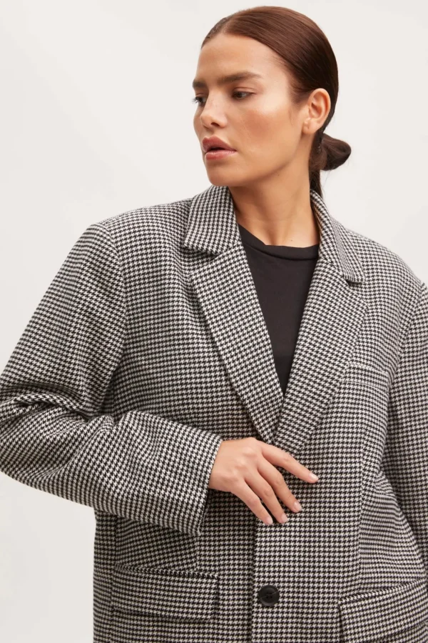 Blakegz Blazer>Gestuz Best